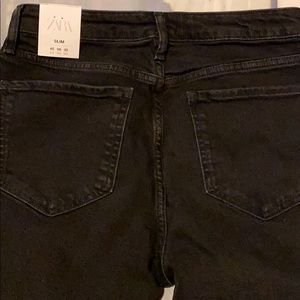 Zara - black hi-rise ankle length jean SLIM